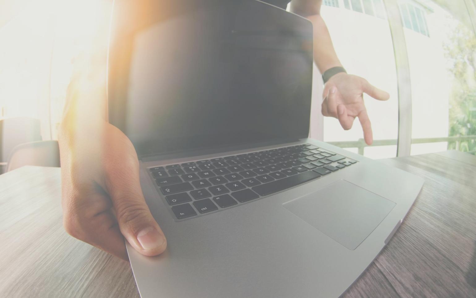 Visualización de flujo de trabajo de desarrollo de sistemas PLN